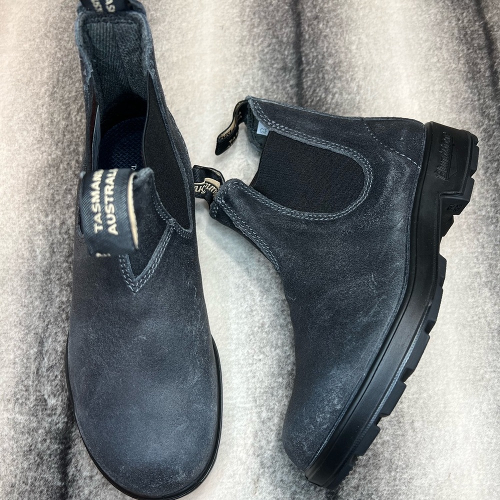 { Blundstone } BL 1910 Chelsea Boot Steel Grey Boots
